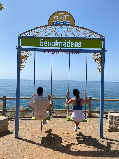 Atracción turística Mirador de Columpio – viewpoint swing