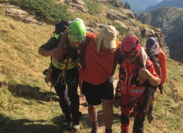 La mayoría de los rescates se producen en verano, con buen tiempo y durante el descenso de la ruta